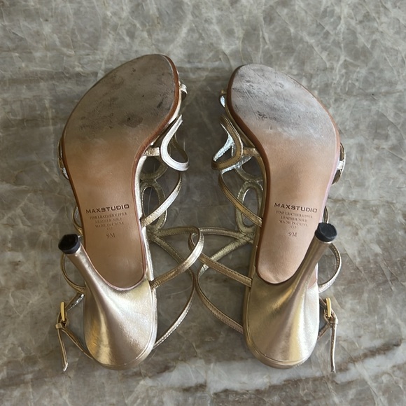 MAX STUDIO Gold Metallic Leather Strappy Heel Sandals Size 9 - Picture 6 of 12